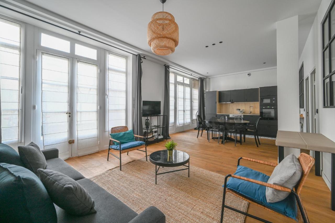 Appartement De Prestige - Grand Varenne Paris Bagian luar foto